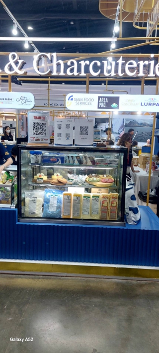 อาปาเช่ เดลี่คูล จำกัด | ผลงาน เช่าตู้แช่, เช่าตู้แช่ออกบูธ, เช่าตู้แช่เค้ก, เช่าตู้แช่แข็ง, เช่าตู้แช่ออกอีเวนท์